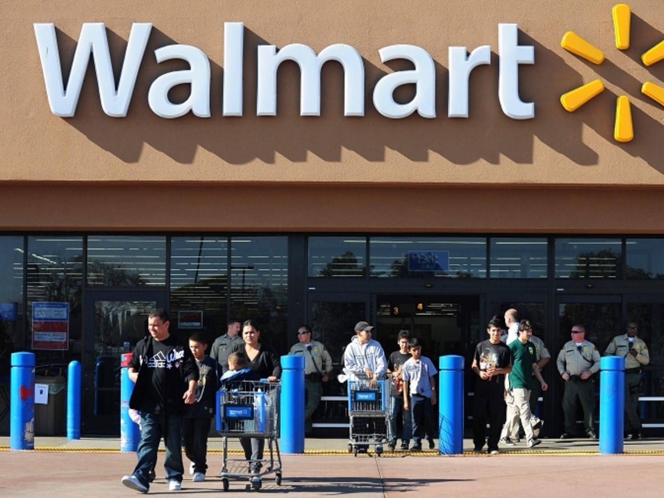 Walmart investe R$ 1 bilhão para reformular lojas no Brasil