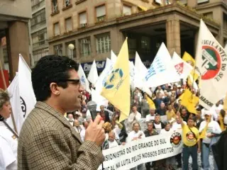 Discurso na esquina democrática