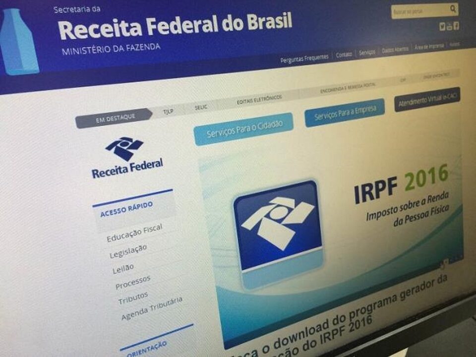 Página do computador no site da receita federal