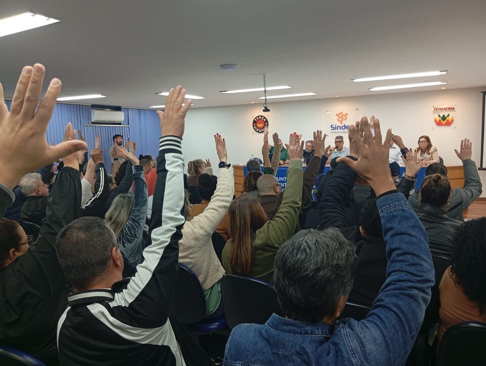 Participantes no auditório do sindicato