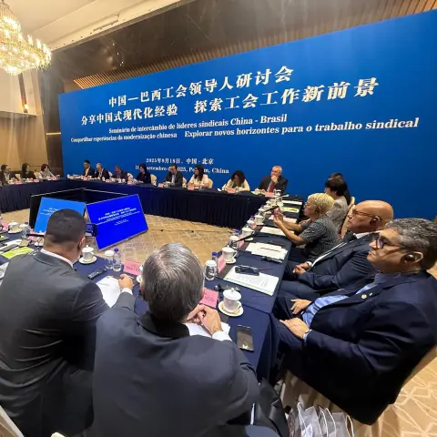 Encontro na China
