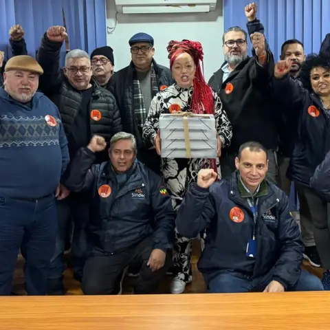 Diretoria e a deputada Daiana Santos
